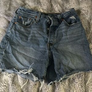 Levi’s long shorts 501 cute summer jean shorts